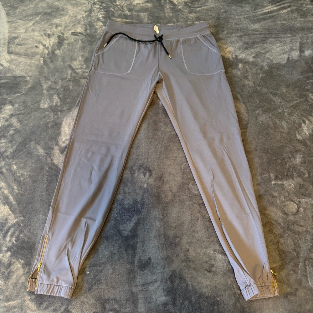 Women’s Gray Jogger Pants